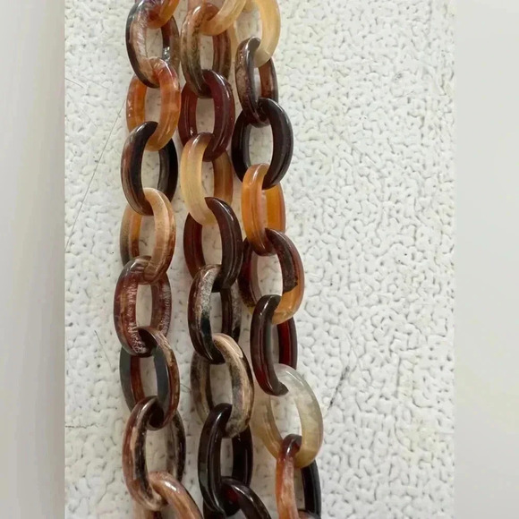 Tortoise Triple Strand Necklace - Picture 4 of 8